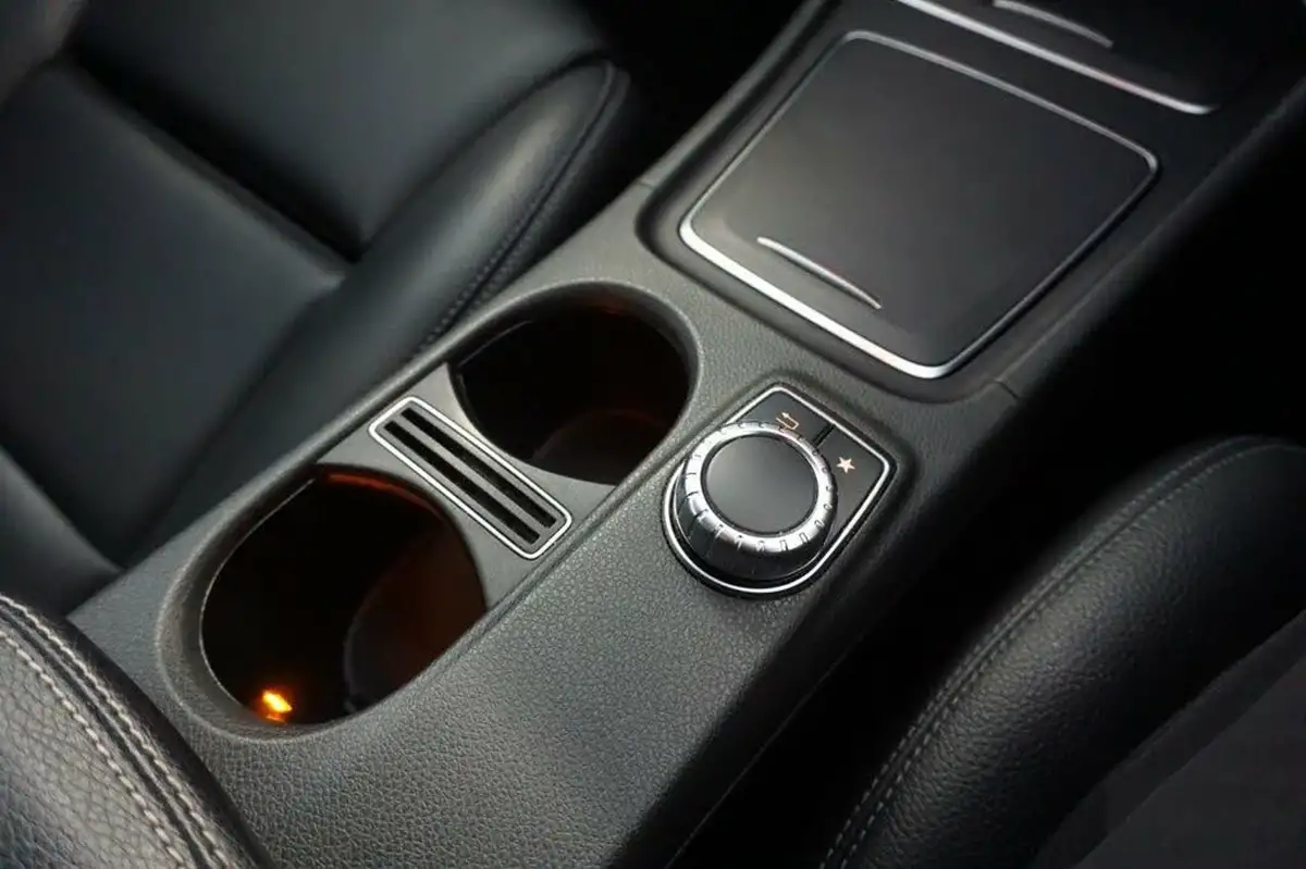 2016-mercedes-benz-a-class-16-a200-sport-executivess-7g-dct-big-33