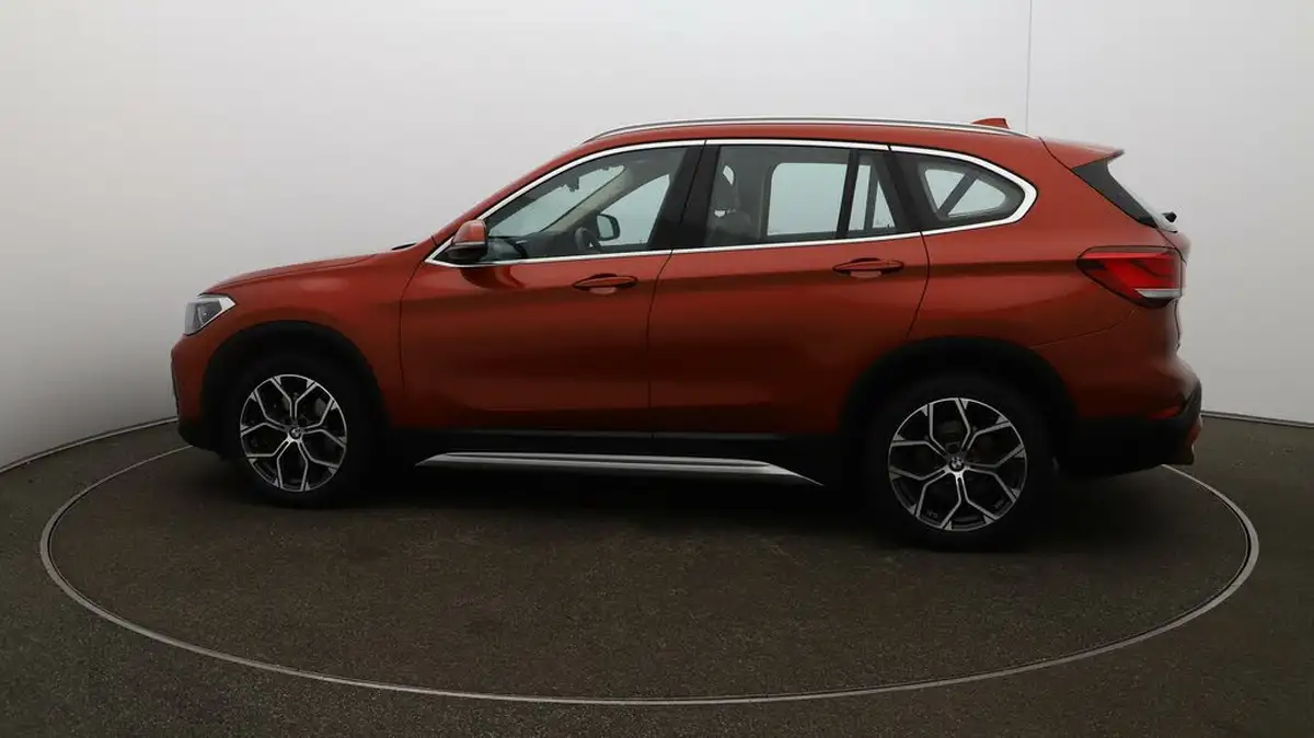 2022-bmw-x1-20-xdrive20i-xline-big-51