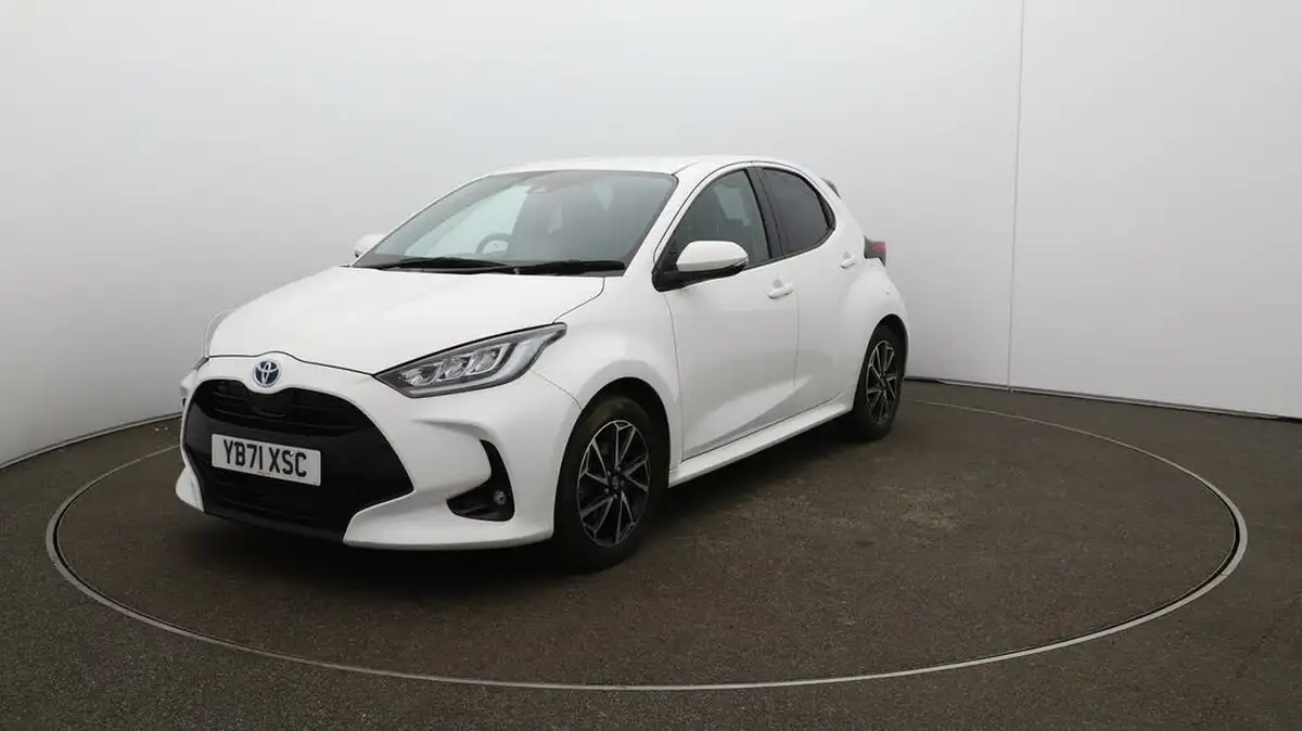 2022-toyota-yaris-15-vvt-i-design-big-29