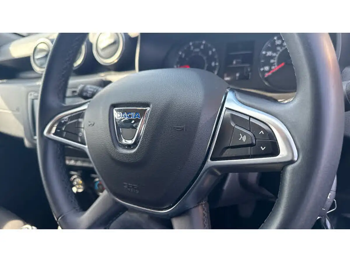 2021-dacia-duster-10-tce-comfort-100bhp-ss-station-wagon-5d-big-21