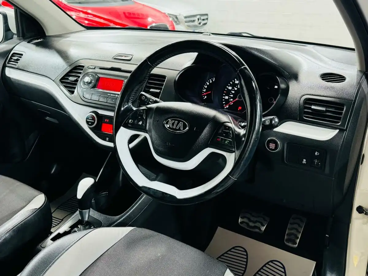 2014-kia-picanto-125-white-auto-big-9