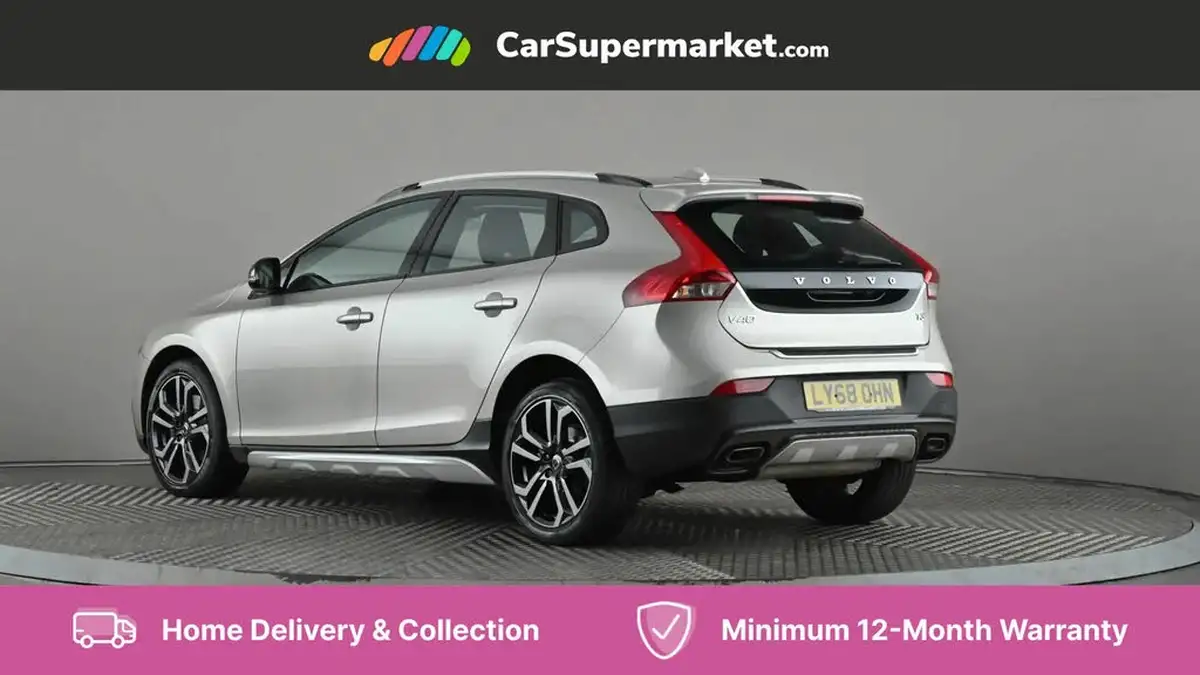 2018-volvo-v40-15-t3-cross-country-pro-big-3