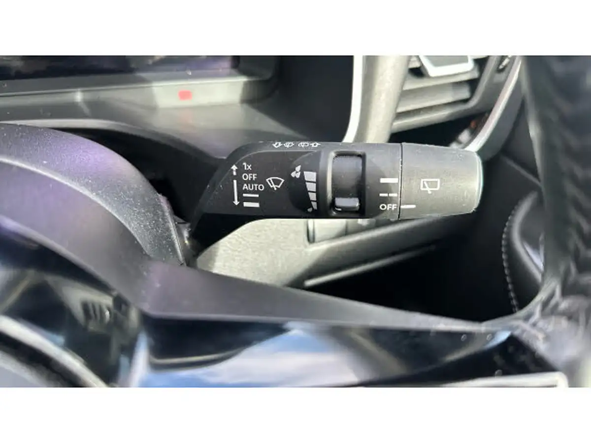 2021-nissan-qashqai-13-dig-t-premiere-edition-140ps-big-27