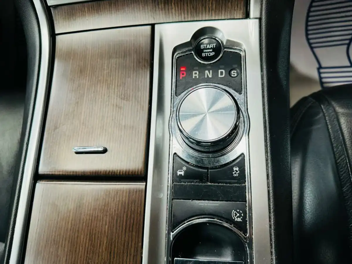 2014-jaguar-xf-22td-luxury-163ps-saloon-4d-big-18