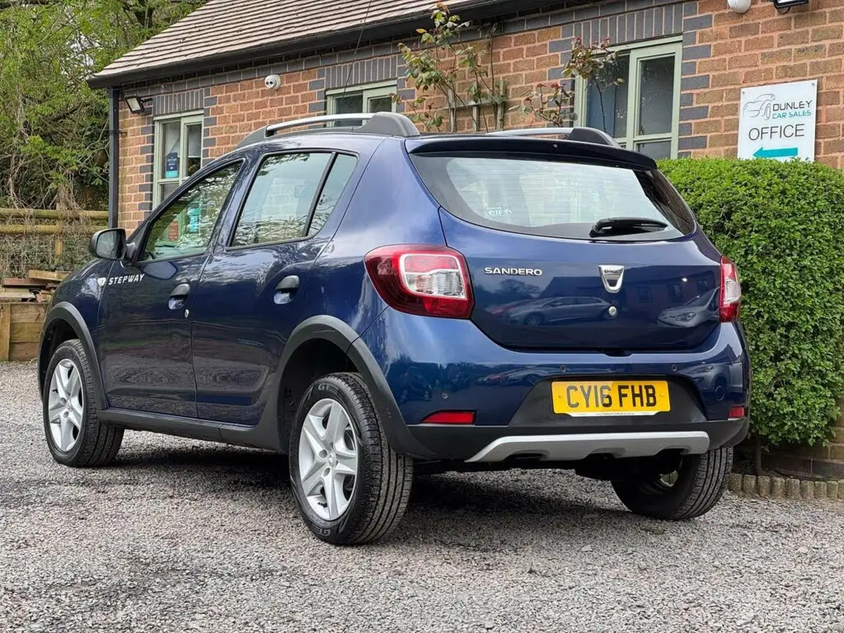 2016-dacia-sandero-stepway-09-tce-laureate-big-1