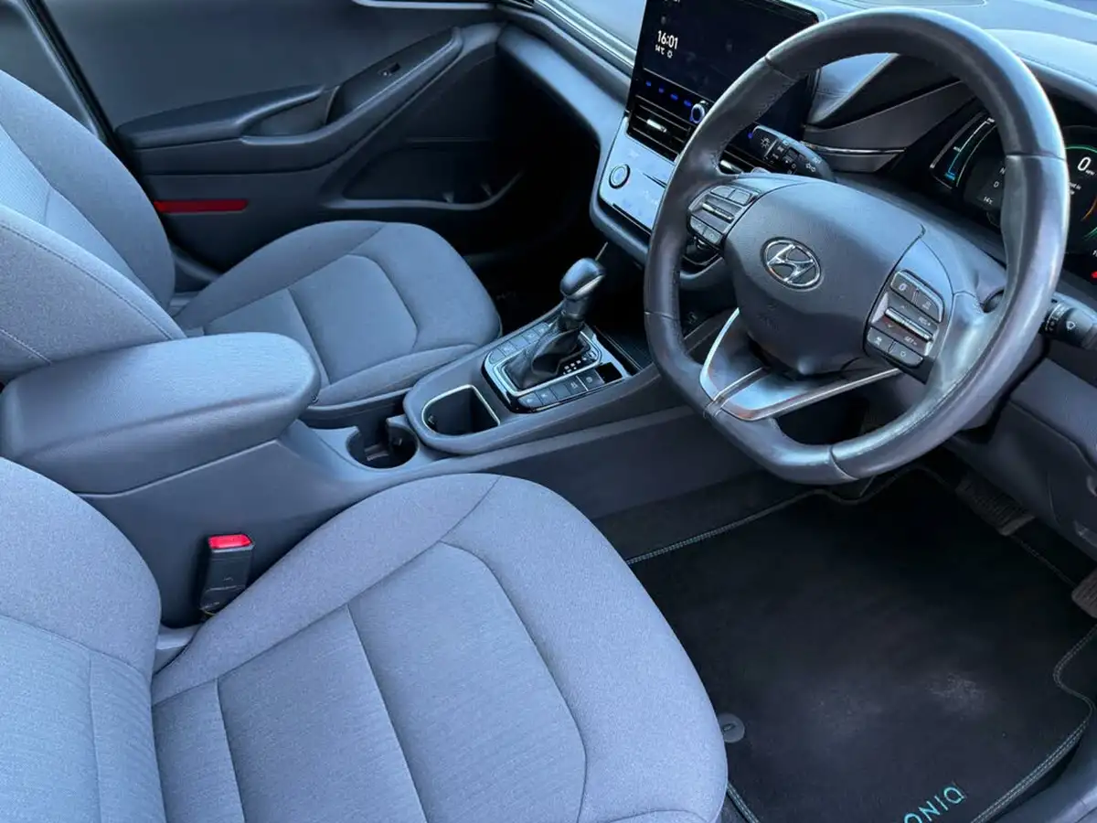 2021-hyundai-ioniq-16-gdi-premium-hybrid-big-28