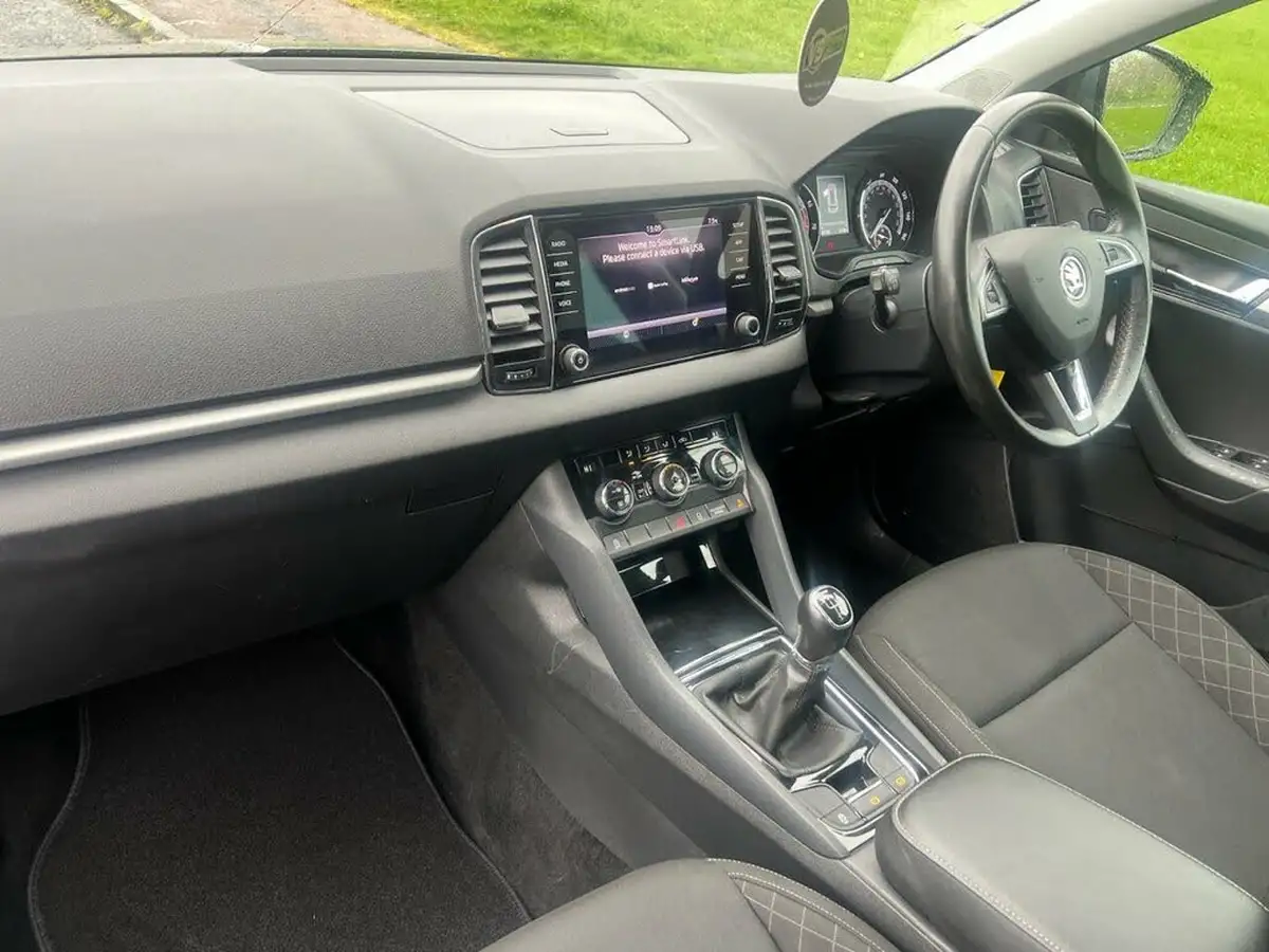 2020-skoda-karoq-10-tsi-se-115ps-big-12
