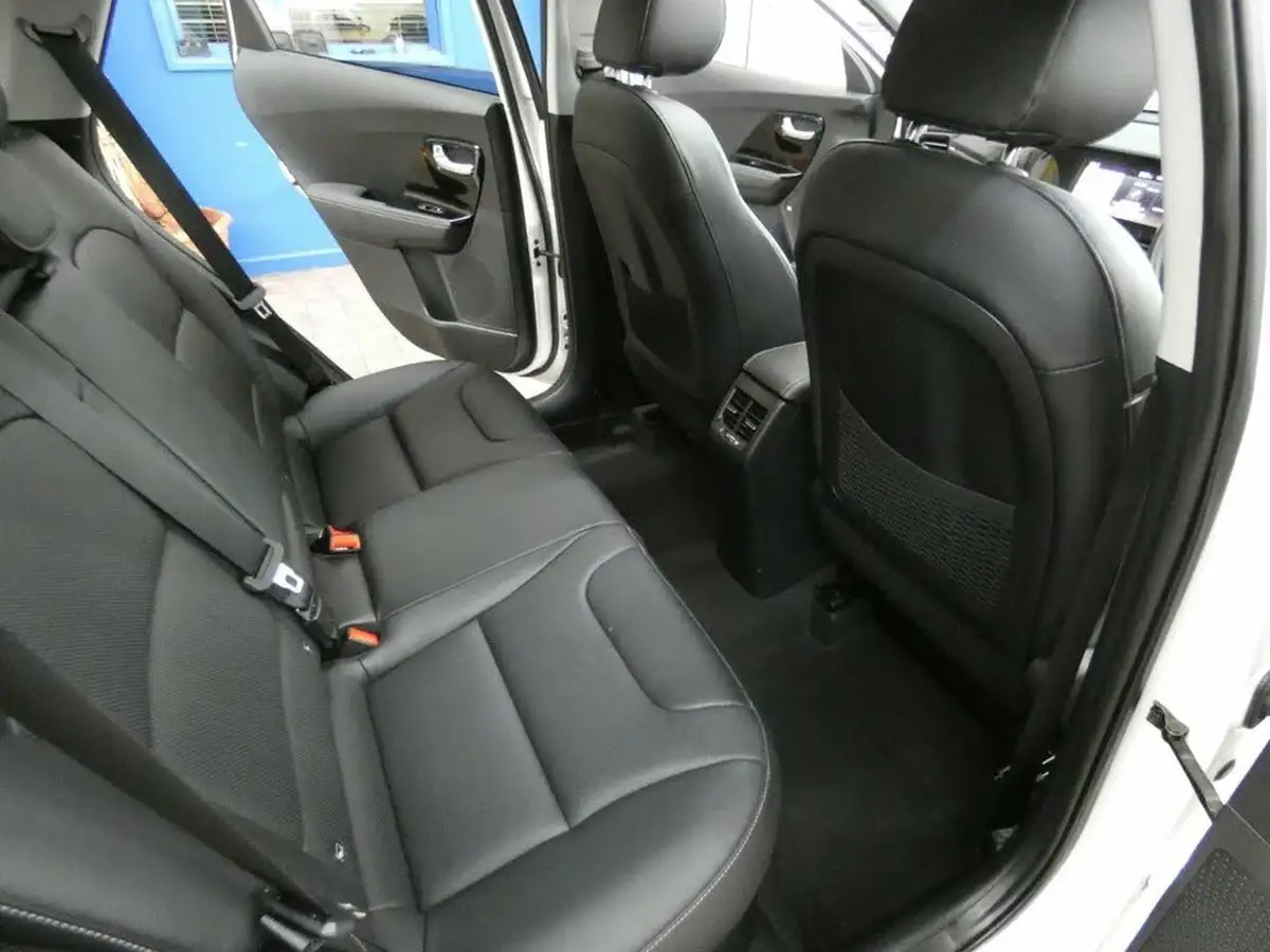 2019-kia-niro-16-gdi-4-156kwh-big-50