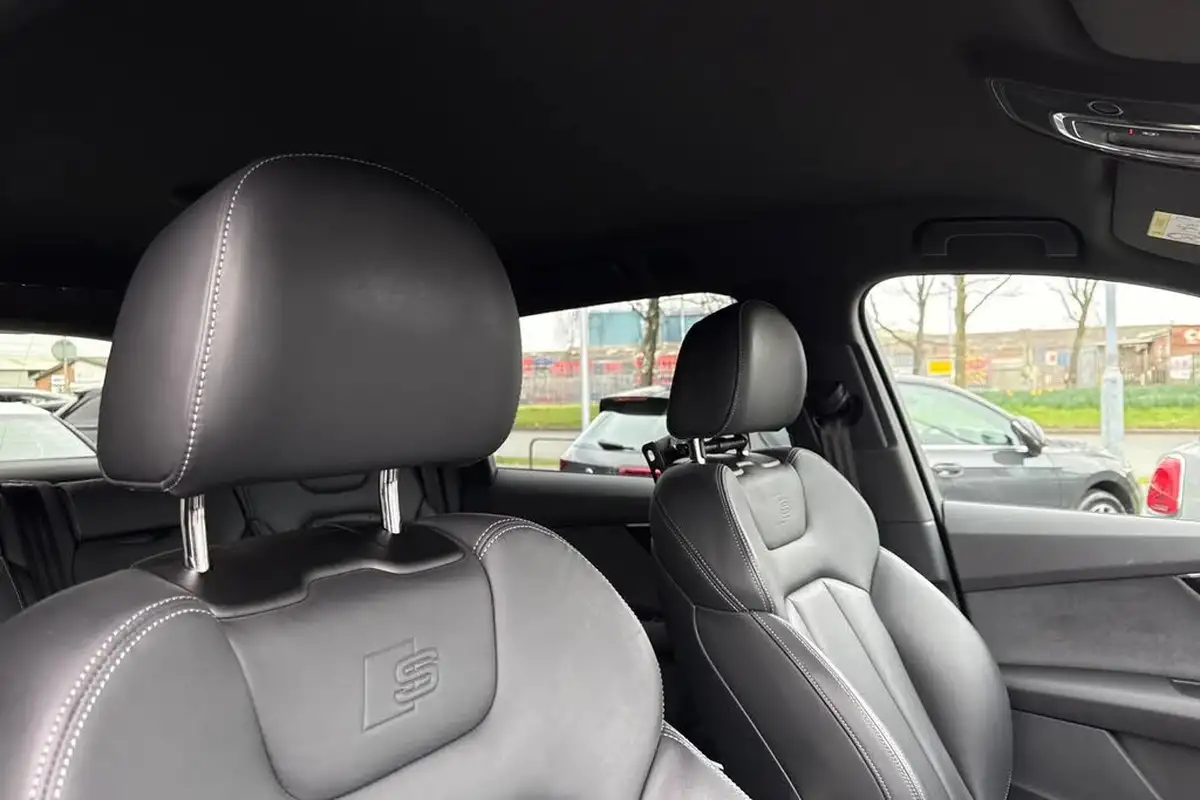 2023-audi-q7-30-50-tdi-black-edition-big-23