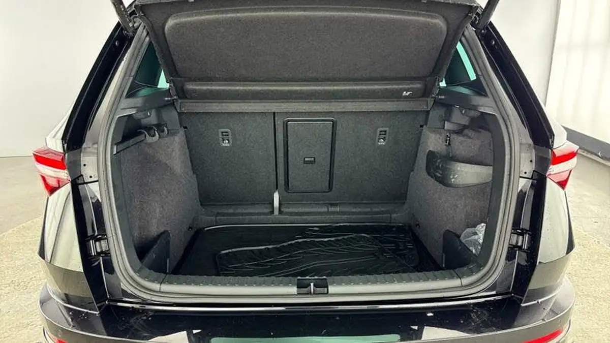 2022-skoda-karoq-15-tsi-sportline-big-31