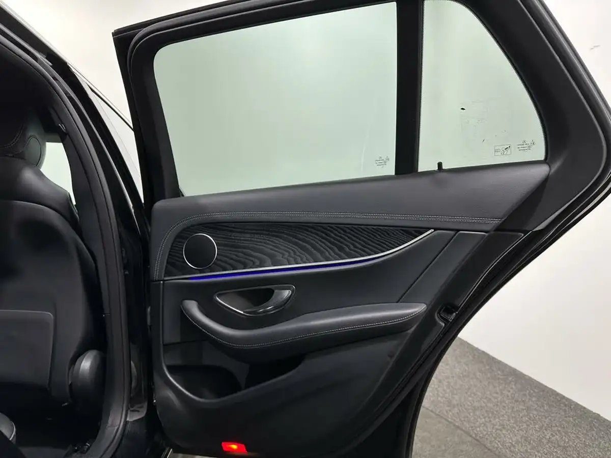 2019-mercedes-benz-e-class-20d-e220d-amg-line-edition-estate-5d-big-41