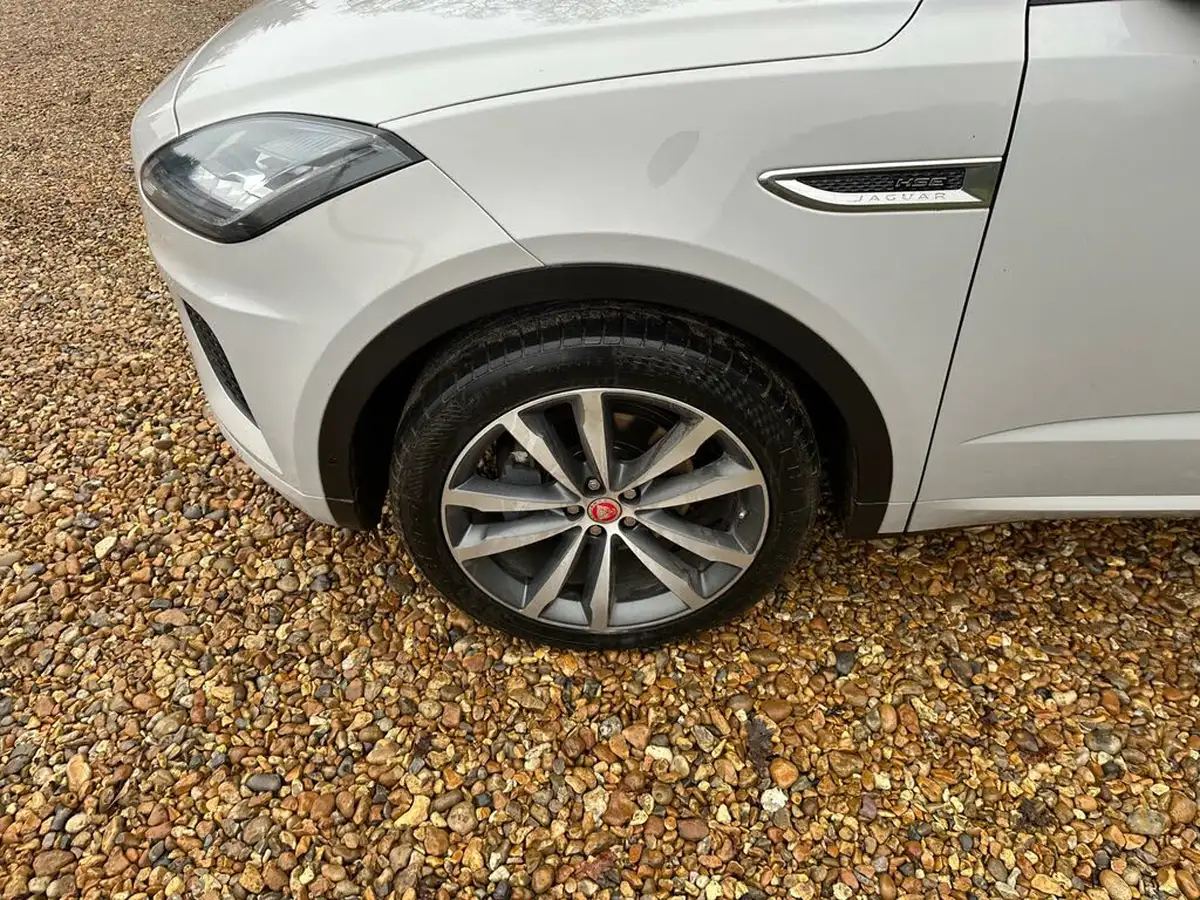2019-jaguar-e-pace-20-i4d-r-dynamic-hse-180ps-big-16