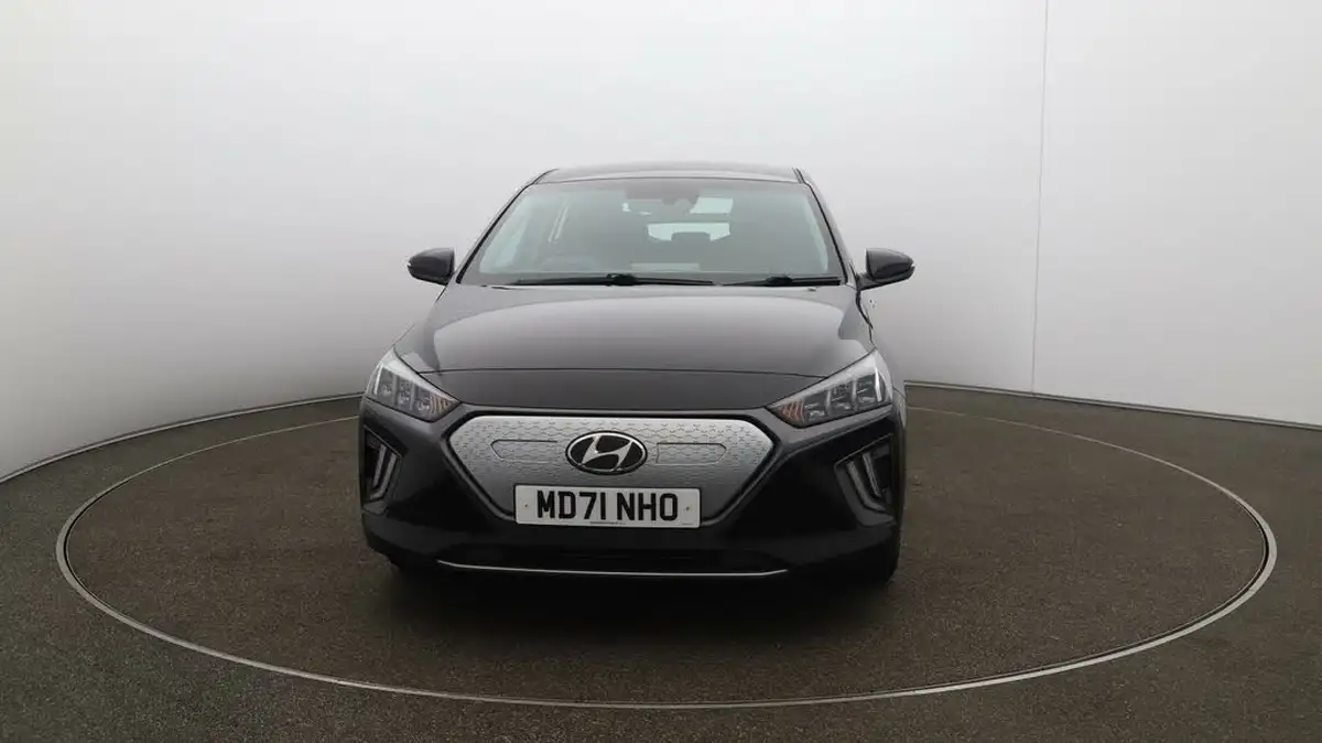 2022-hyundai-ioniq-e-premium-electric-big-34
