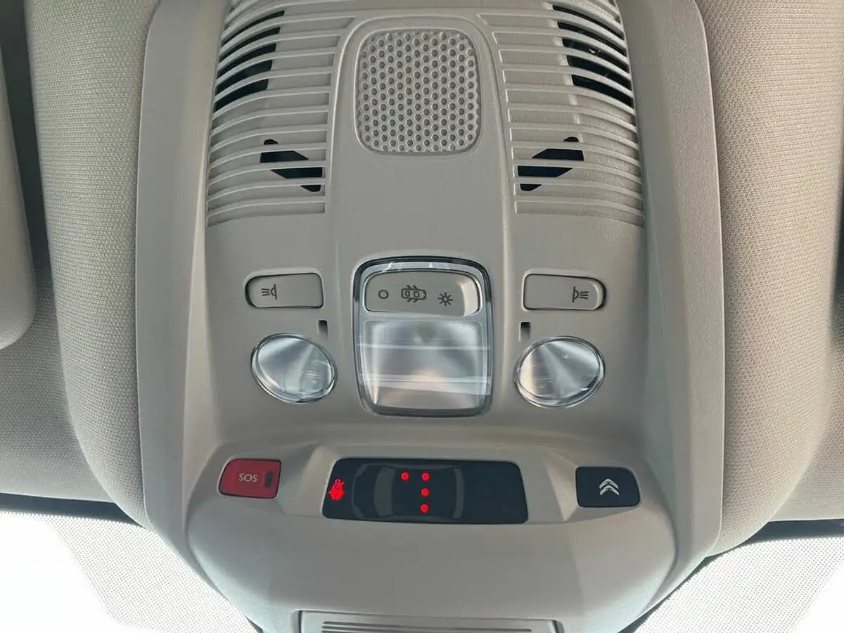2020-citroen-c5-aircross-15bluehdi-flair-eat8-big-40