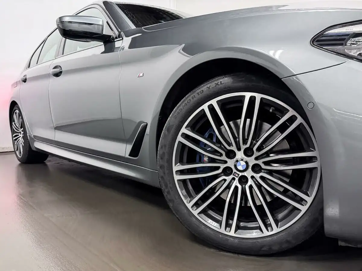 2019-bmw-5-series-20-530i-m-sport-saloon-4d-big-13