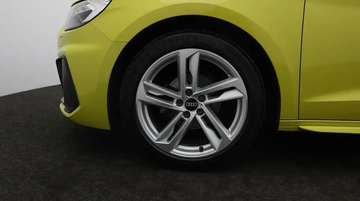 2022-audi-a1-10-25-tfsi-s-line-big-17