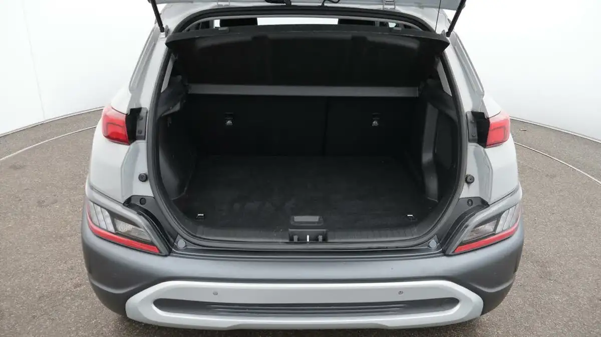 2022-hyundai-kona-16-gdi-premium-big-17