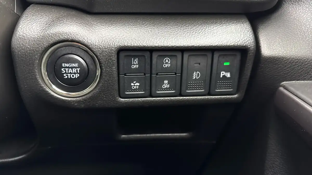 2023-suzuki-s-cross-14-boosterjet-motion-big-22