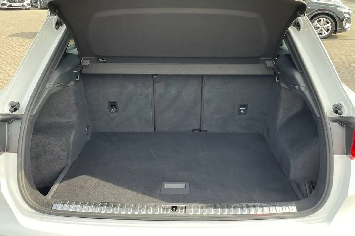 2022-audi-q3-15-35-tfsi-s-line-cod-station-wagon-tronic-big-34
