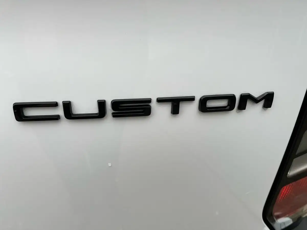 2025-ford-transit-custom-big-16