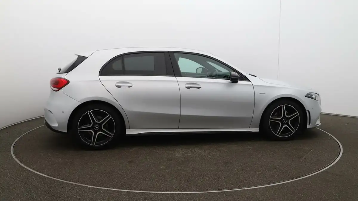 2022-mercedes-benz-a-class-13-a200-amg-line-executive-edition-hatchback-5d-7g-dct-big-8