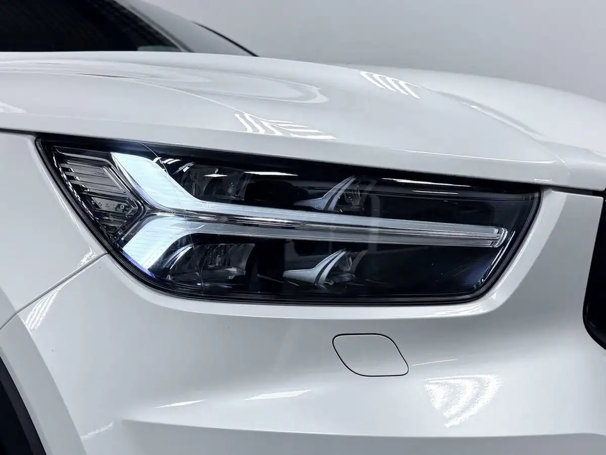 2021-volvo-xc40-15-t3-r-design-pro-161bhp-auto-big-11