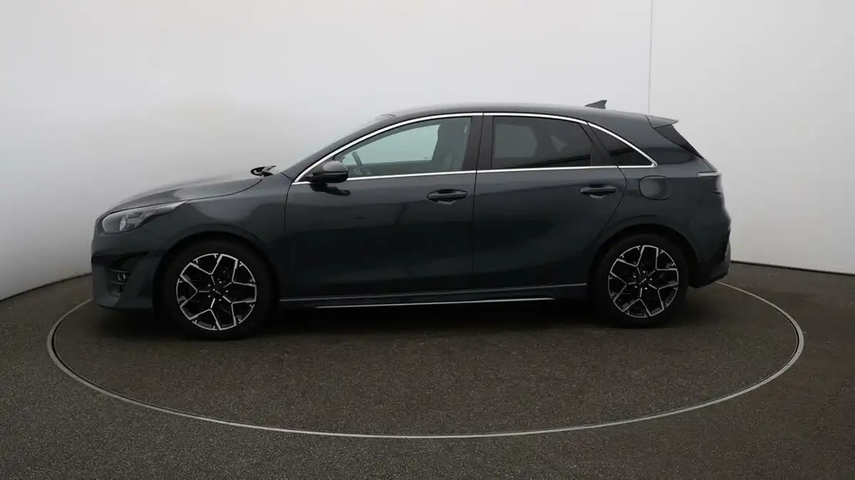 2022-kia-ceed-15-t-gdi-gt-line-big-4