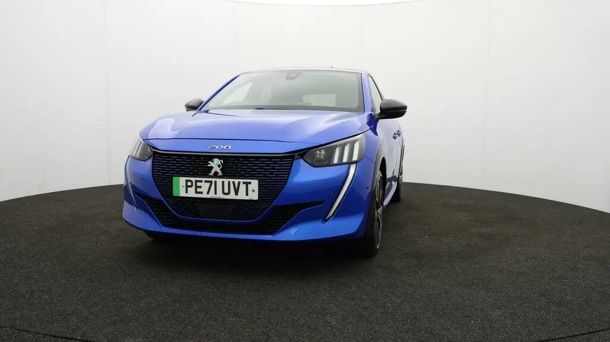 2021-peugeot-208-e-gt-50kwh-big-49