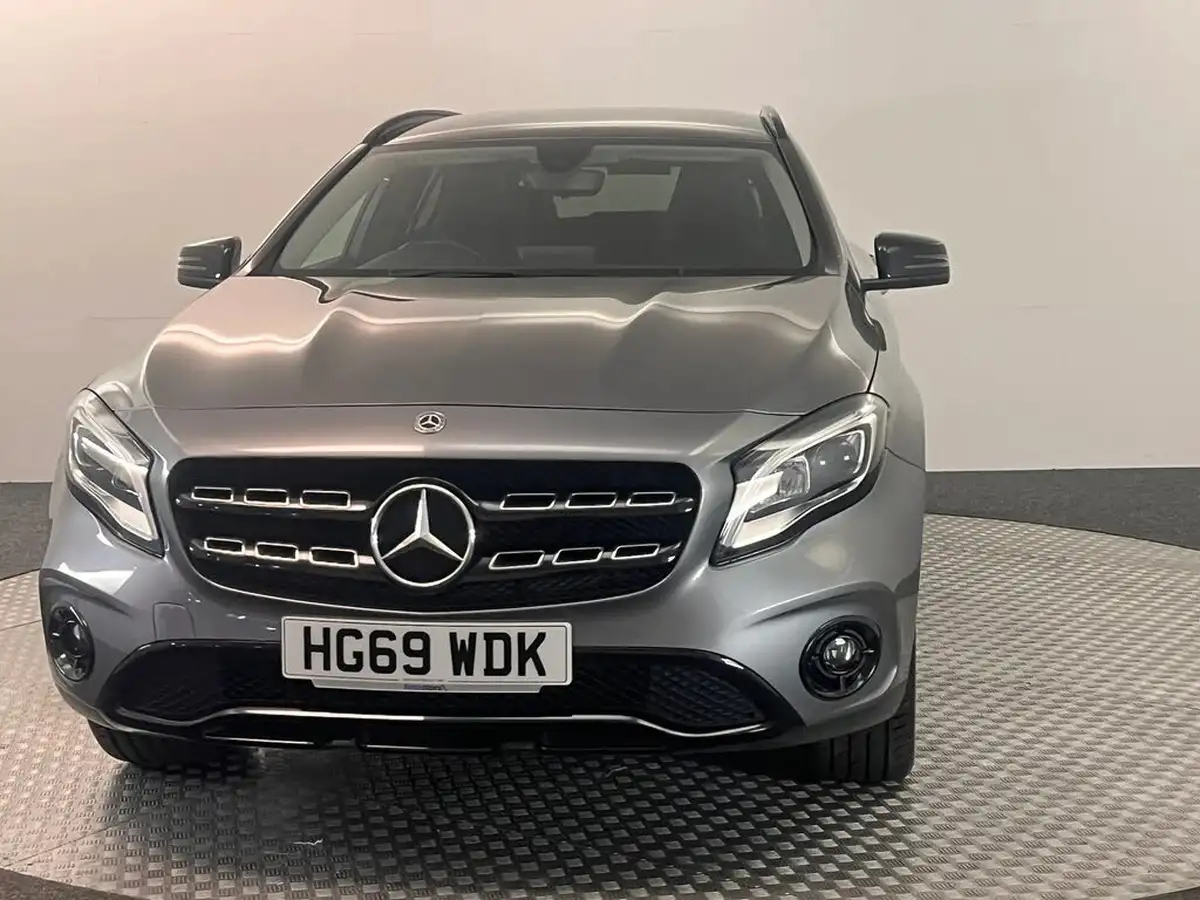 2020-mercedes-benz-gla-class-16-gla-180-urban-edition-7g-dct-big-15