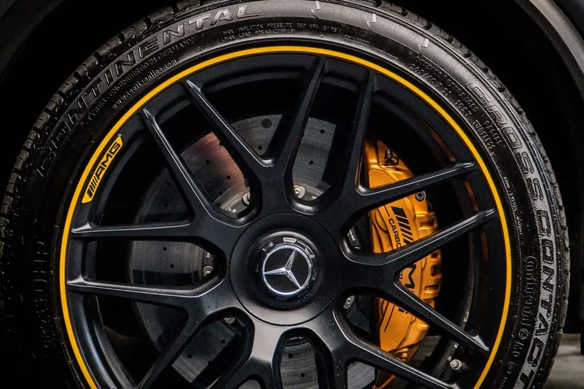 2018-mercedes-benz-glc-class-40-glc-amg-63-s-edition-1-510ps-coupe-4d-big-24