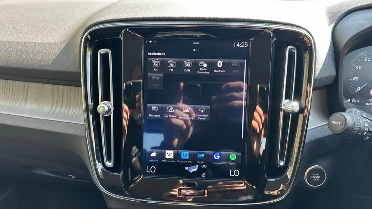 2019-volvo-xc40-20-t4-inscription-awd-big-20