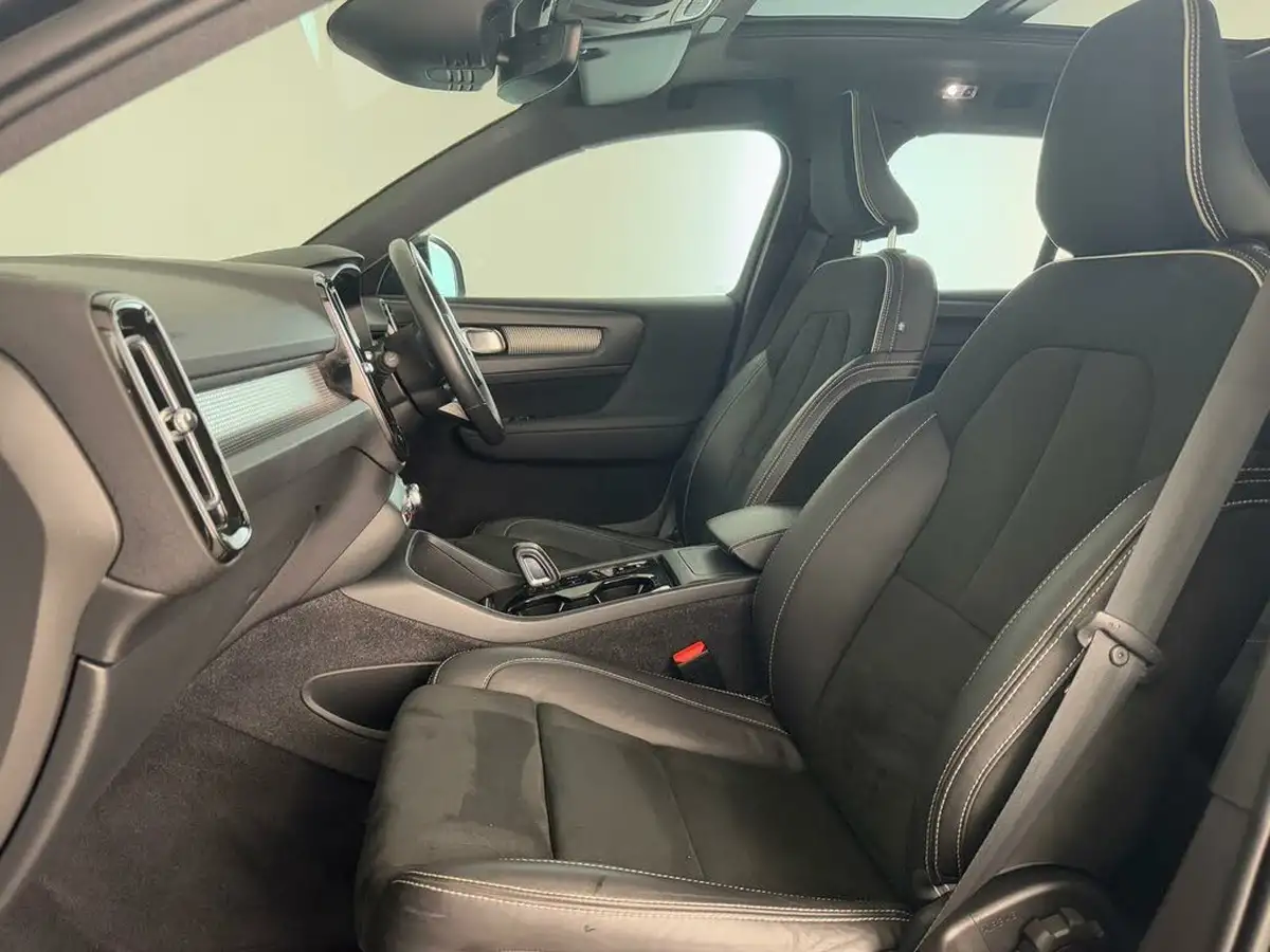 2021-volvo-xc40-20-b4-r-design-194bhp-awd-auto-big-10
