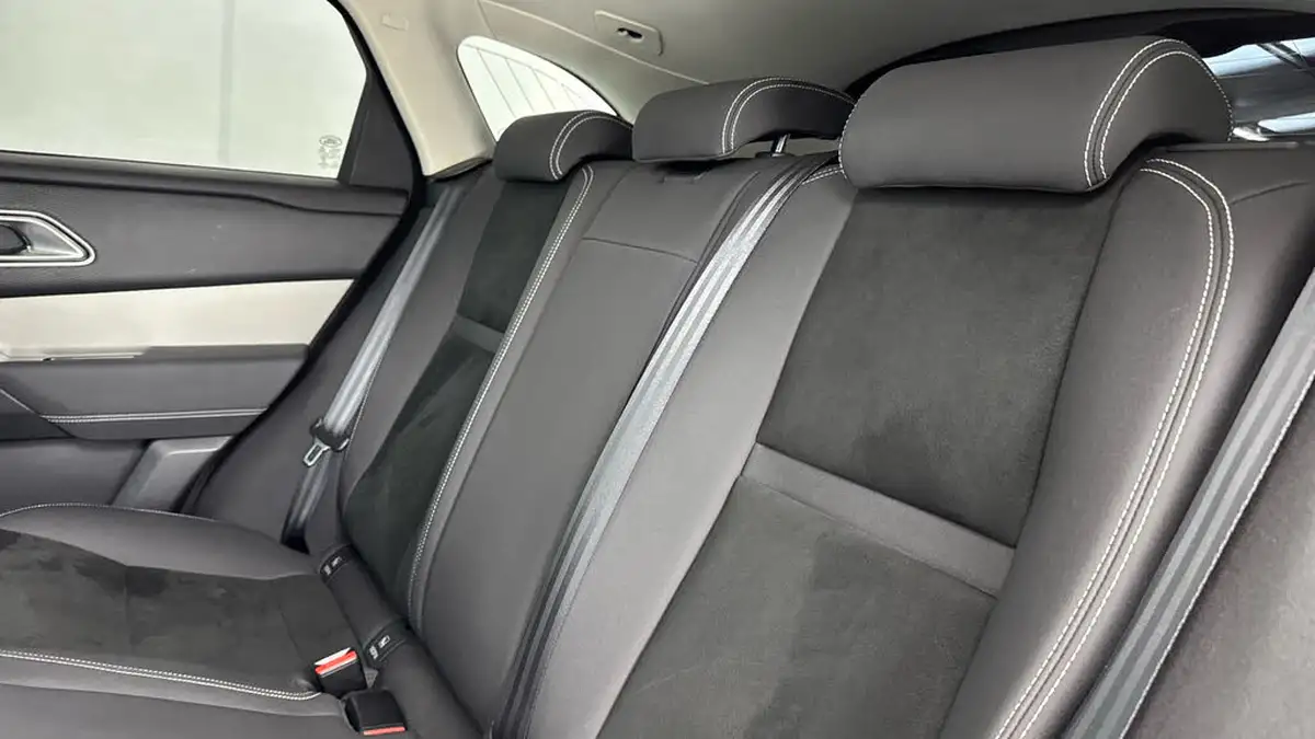 2018-land-rover-range-rover-velar-20-d180-velar-big-13