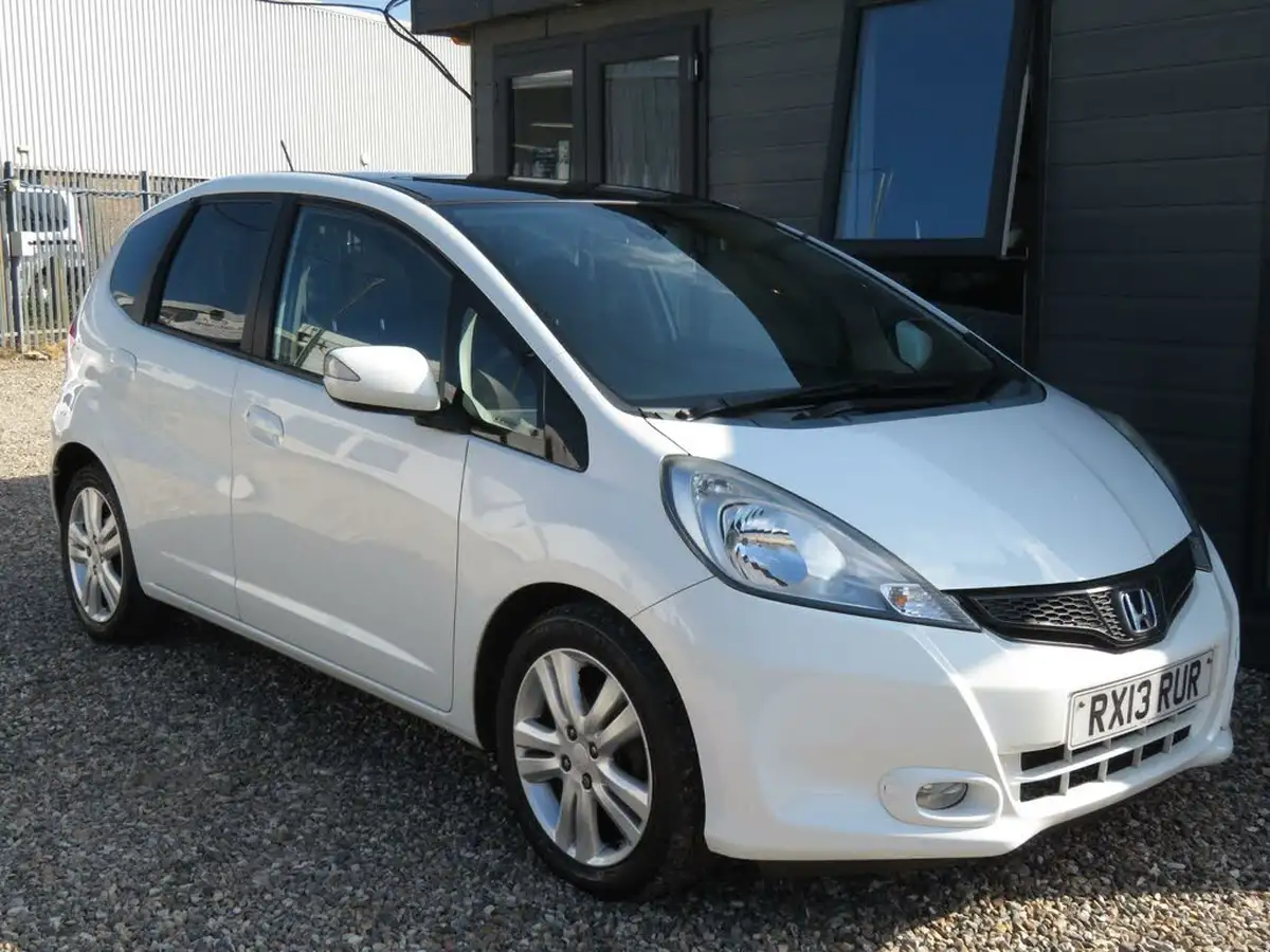 2013-honda-jazz-14-ex-cvt-big-2