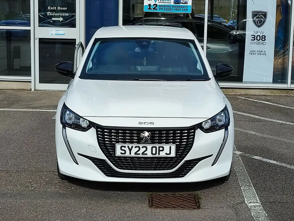 2022-peugeot-208-12-puretech-allure-premium-100bhp-big-5