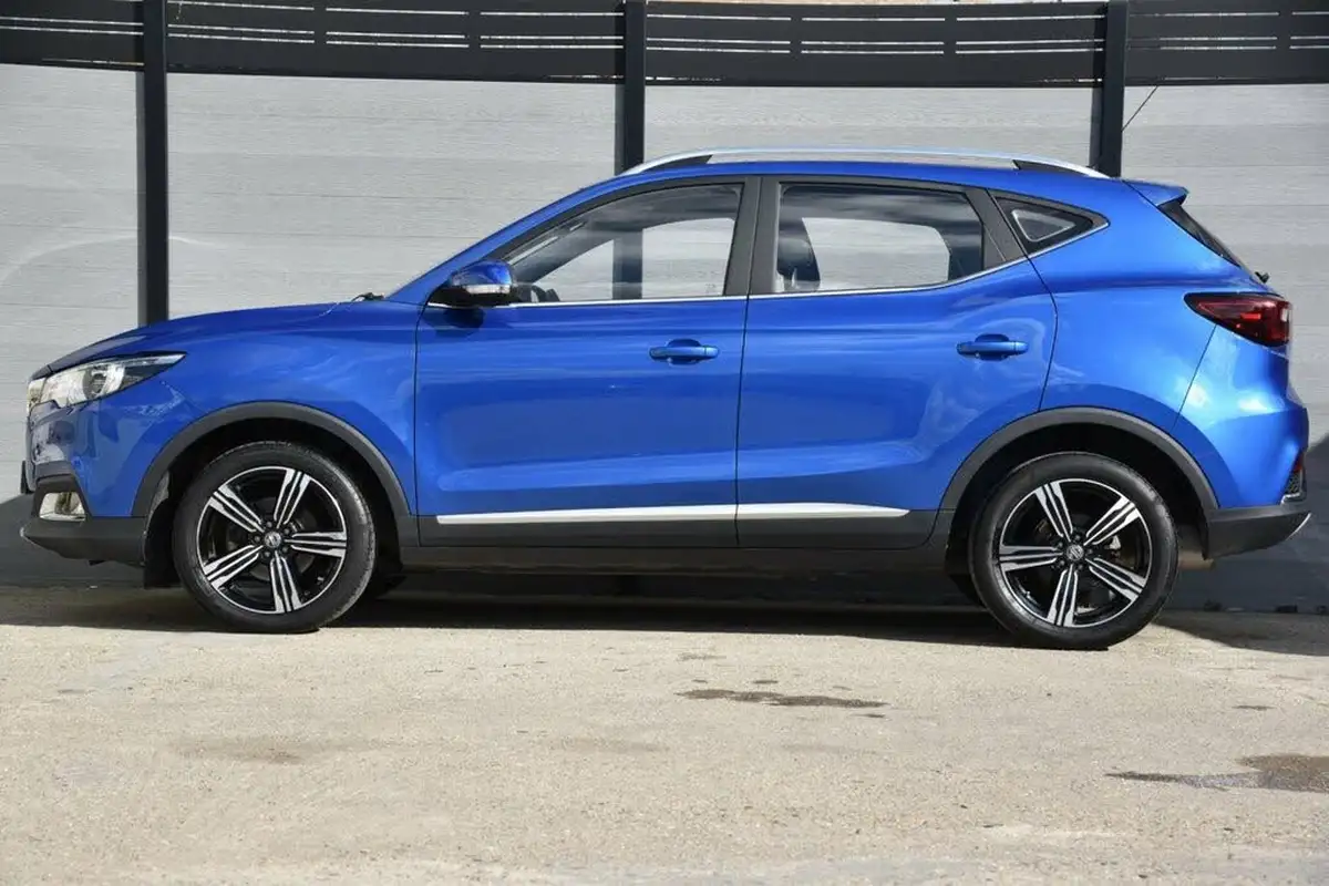 2020-mg-zs-suv-10t-gdi-exclusive-111ps-big-6