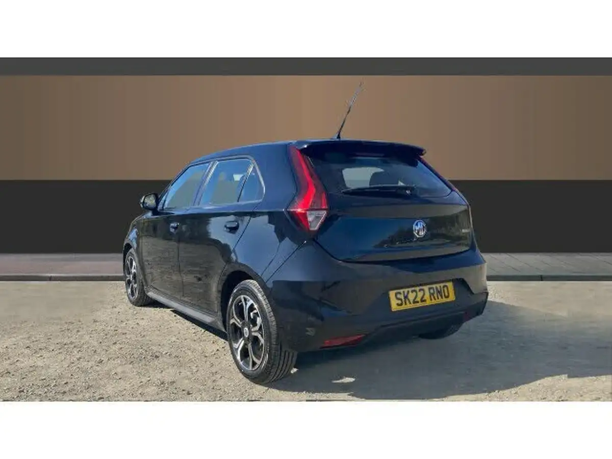 2022-mg-mg3-15-vti-tech-exclusive-nav-big-1