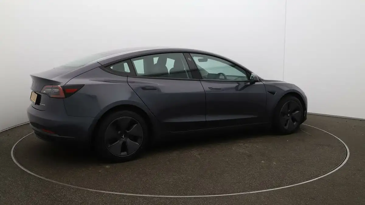 2021-tesla-model-3-e-long-range-awd-big-43