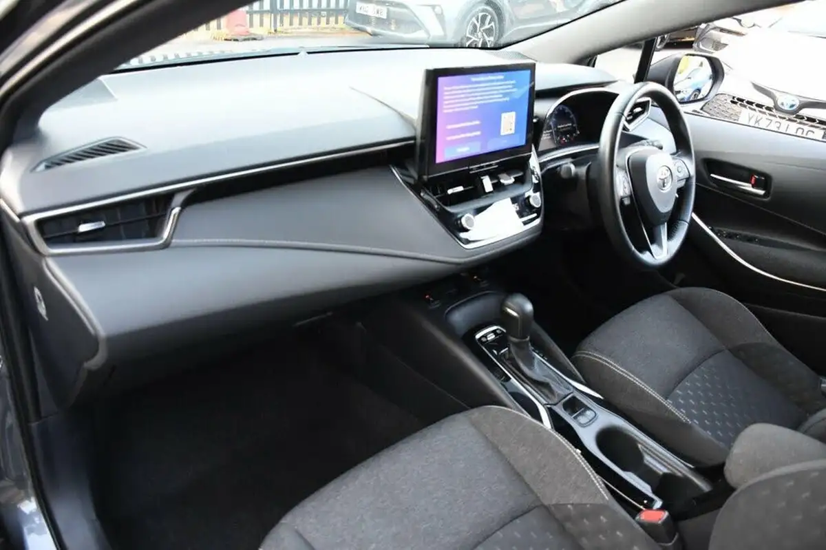 2023-toyota-corolla-18-vvt-i-icon-138bhp-touring-sports-5d-big-9