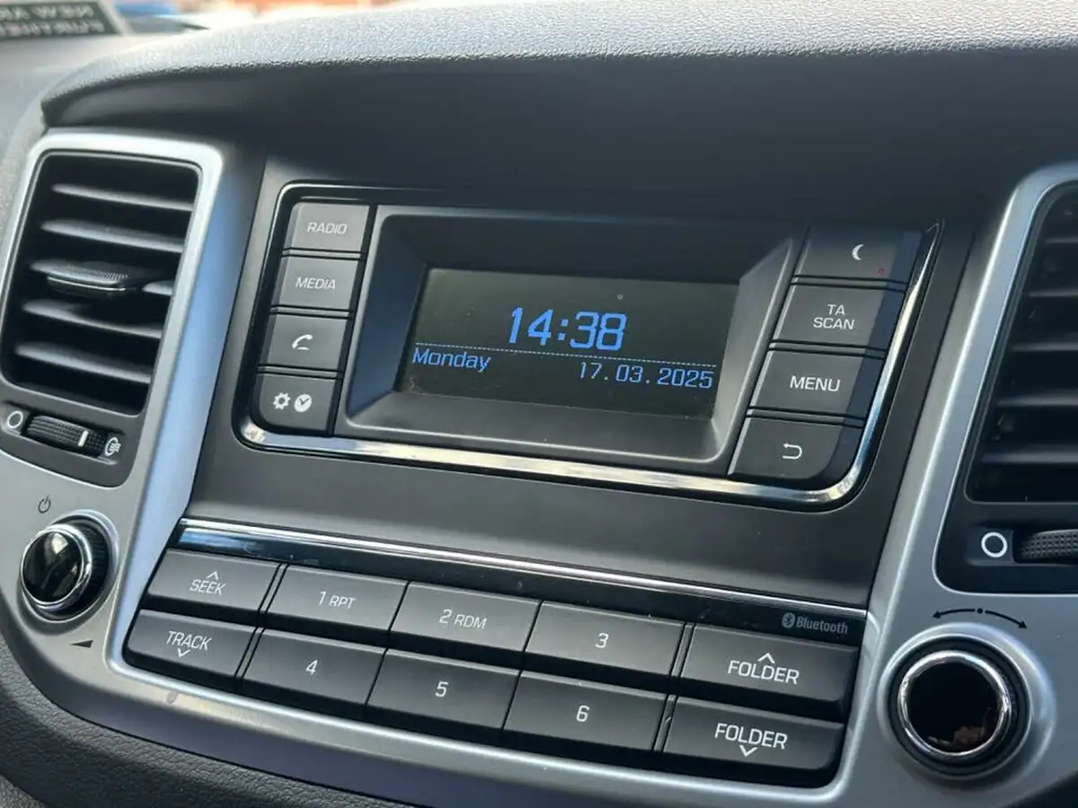 2016-hyundai-tucson-16-gdi-blue-drive-s-big-18