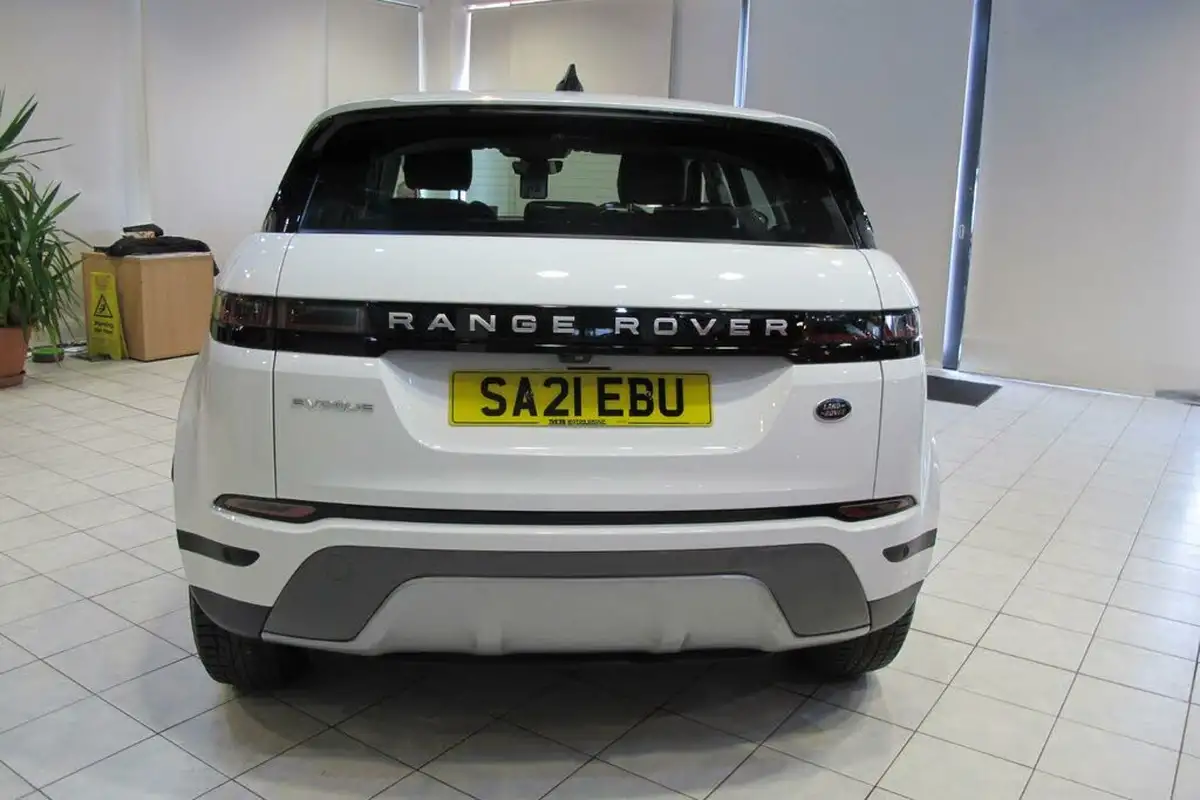 2021-land-rover-range-rover-evoque-20-d165-big-5
