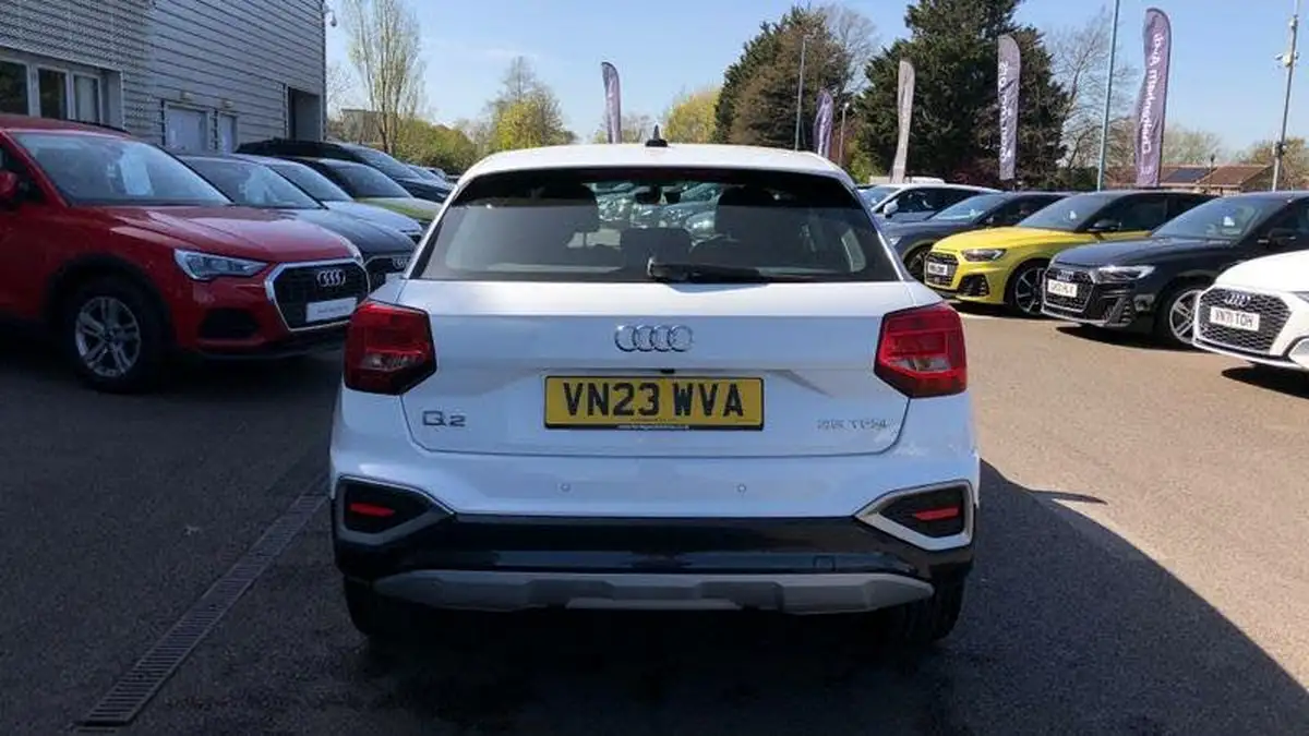 2023-audi-q2-15-35-tfsi-sport-big-9