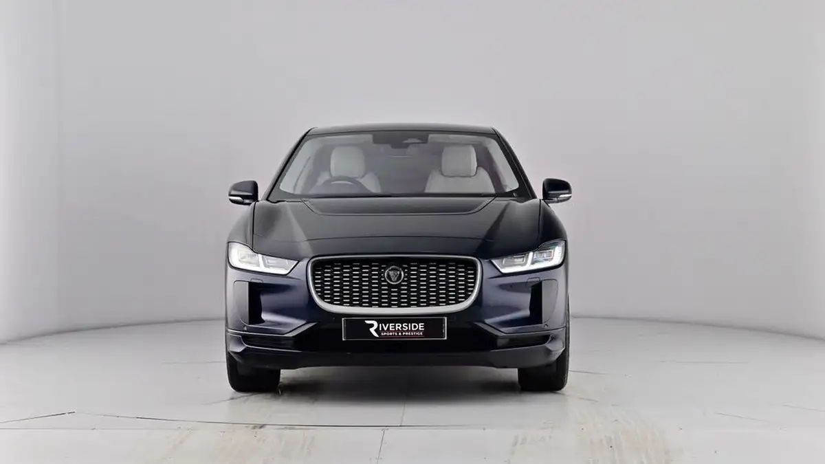 2022-jaguar-i-pace-ev400-se-big-54