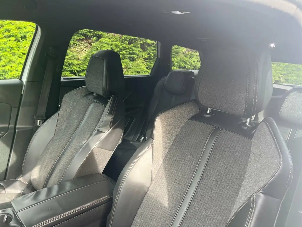 2018-peugeot-5008-suv-16-thp-gt-line-big-29