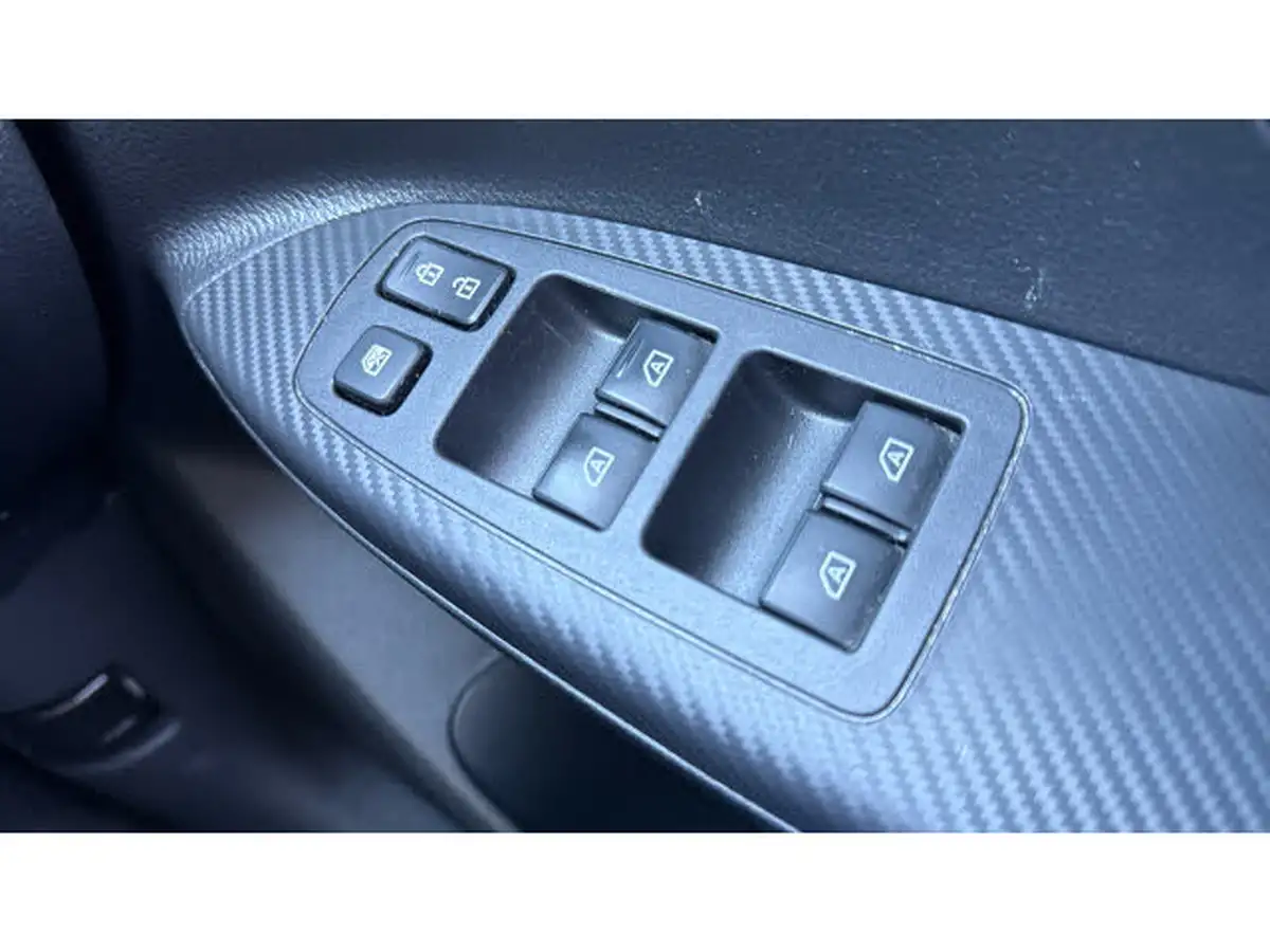 2019-mitsubishi-eclipse-cross-15-4-big-20