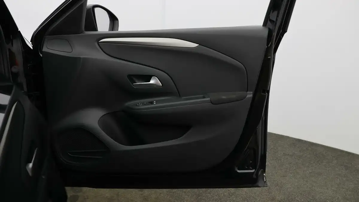 2020-vauxhall-corsa-12-turbo-se-premium-big-14
