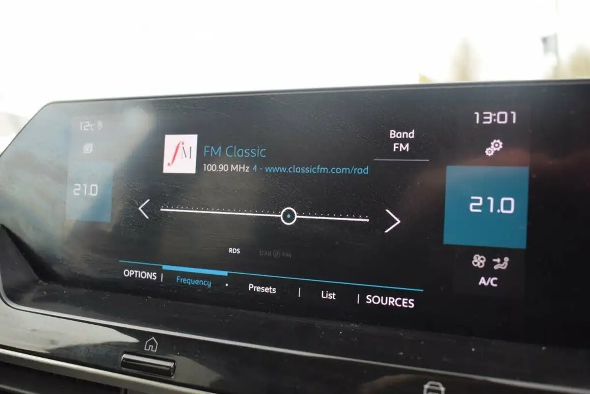 2021-citroen-c4-12-puretech-shine-130ps-big-16