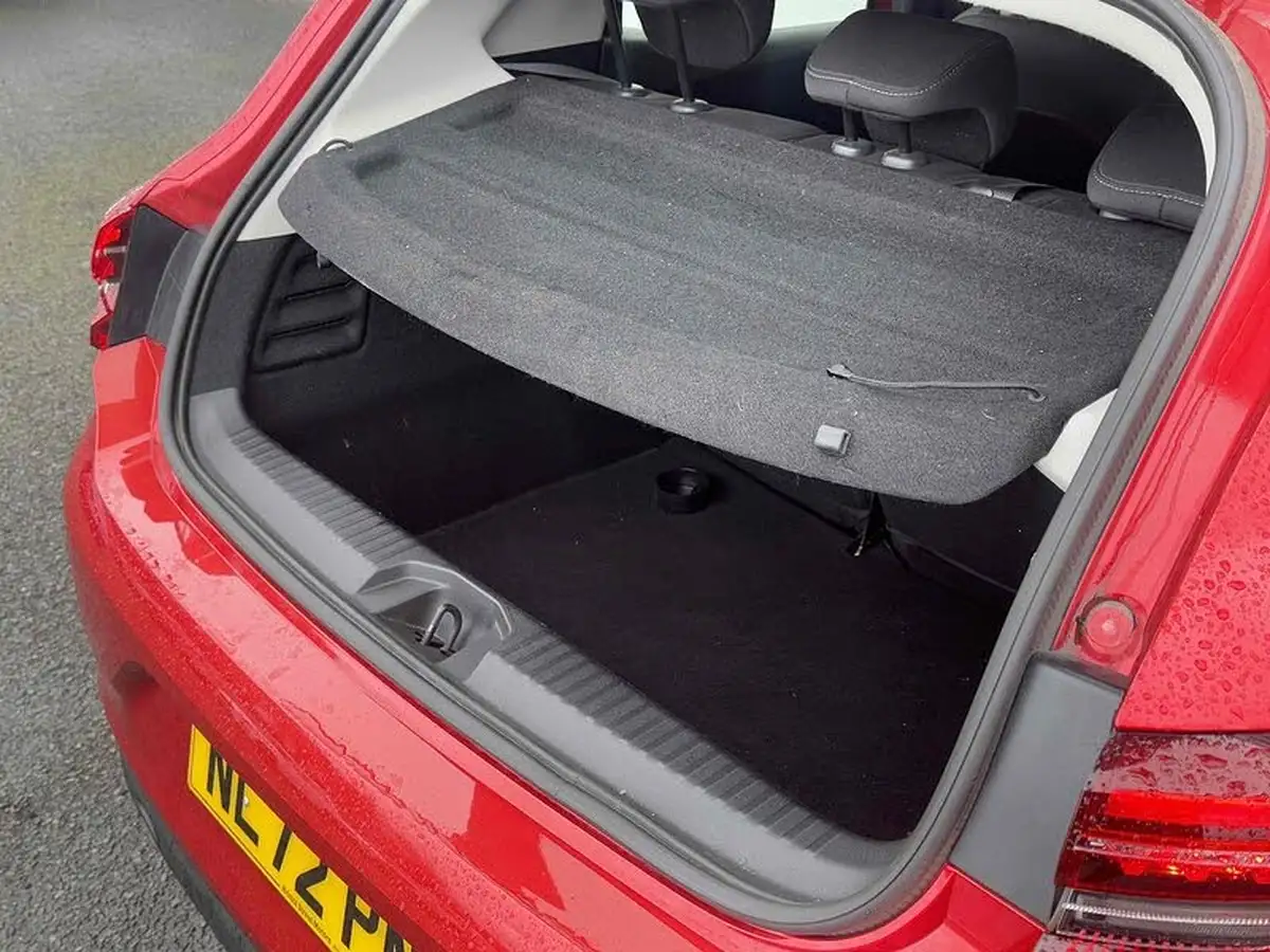 2022-renault-clio-10-tce-iconic-edition-big-20