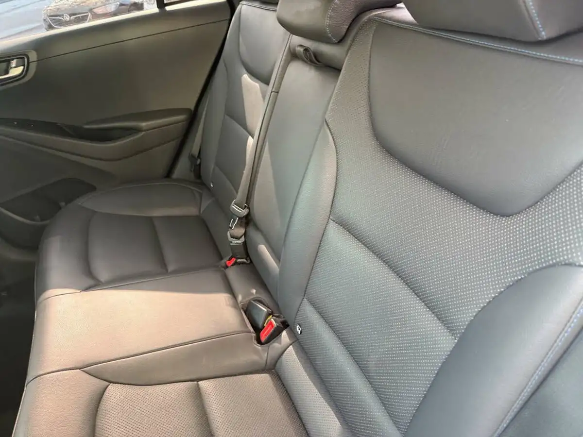 2018-hyundai-ioniq-16-gdi-premium-se-plug-in-hybrid-big-32