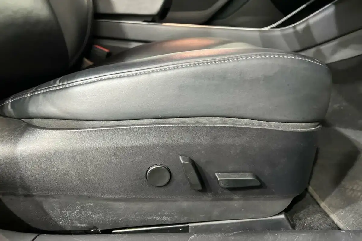 2019-tesla-model-3-e-4x4-performance-pack-big-18